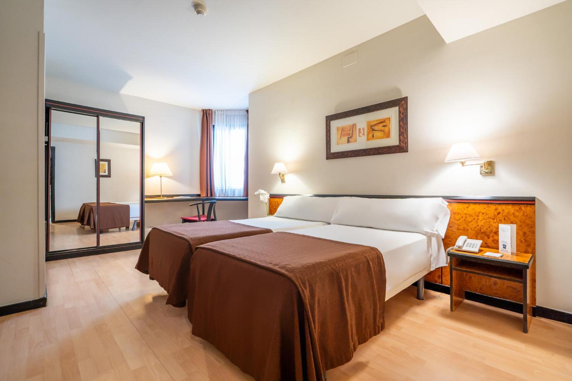 Glories 3* Barcelona