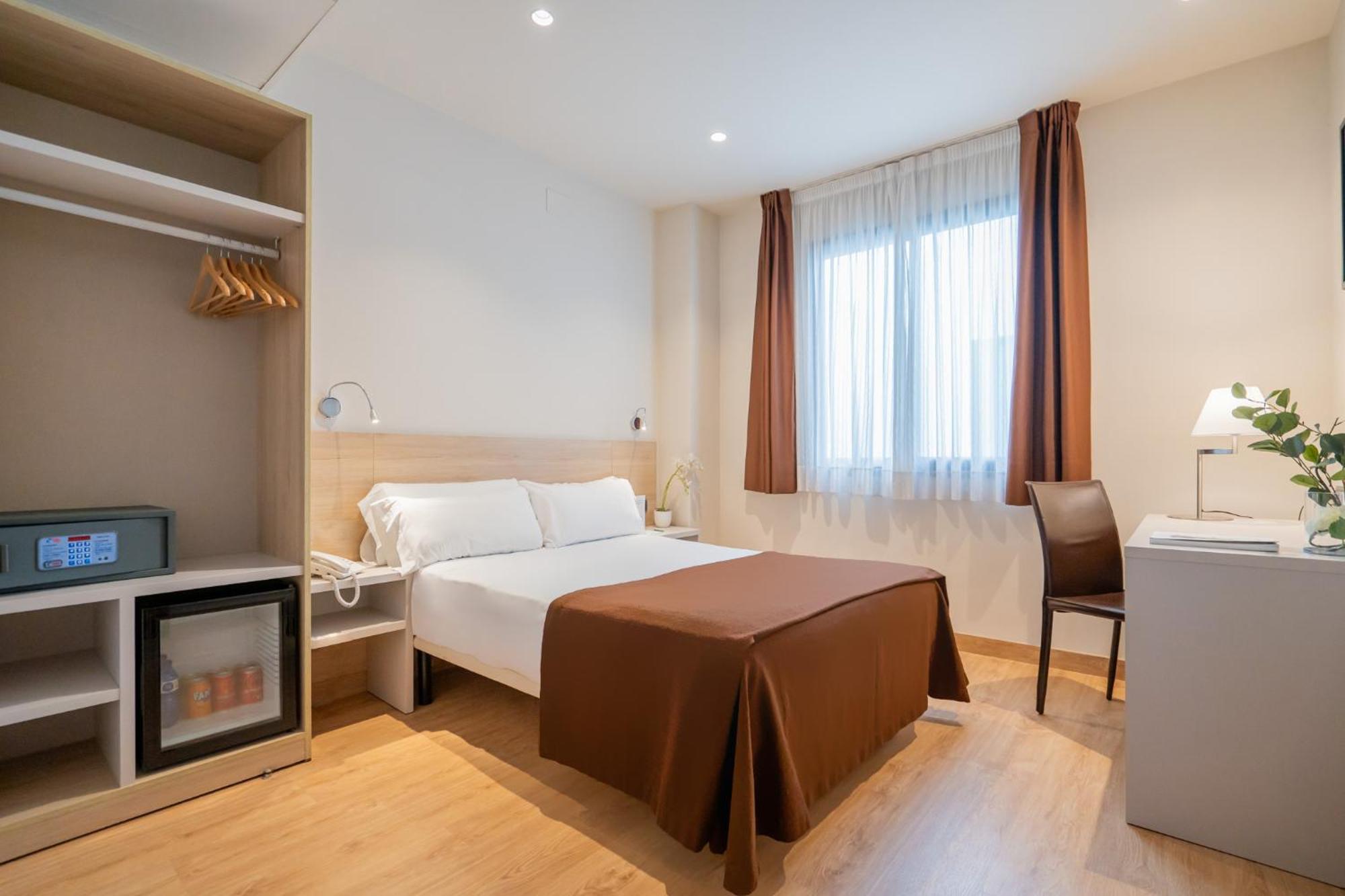 Glories Hotel
